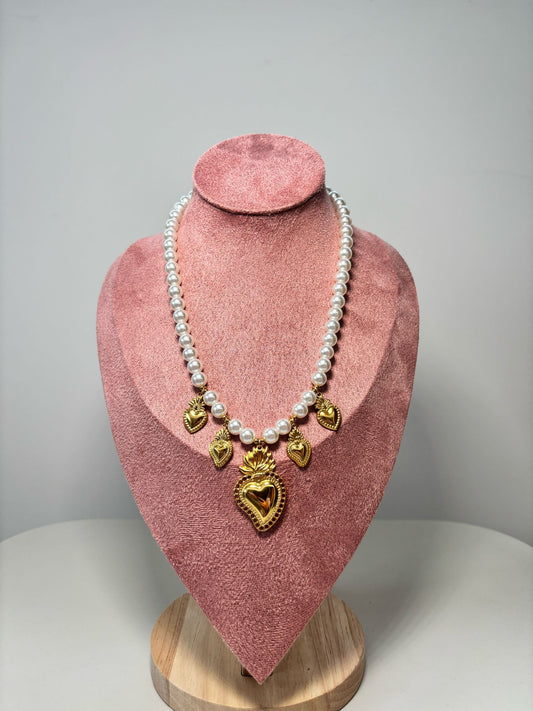 Collana CUORE SACRO PERLE